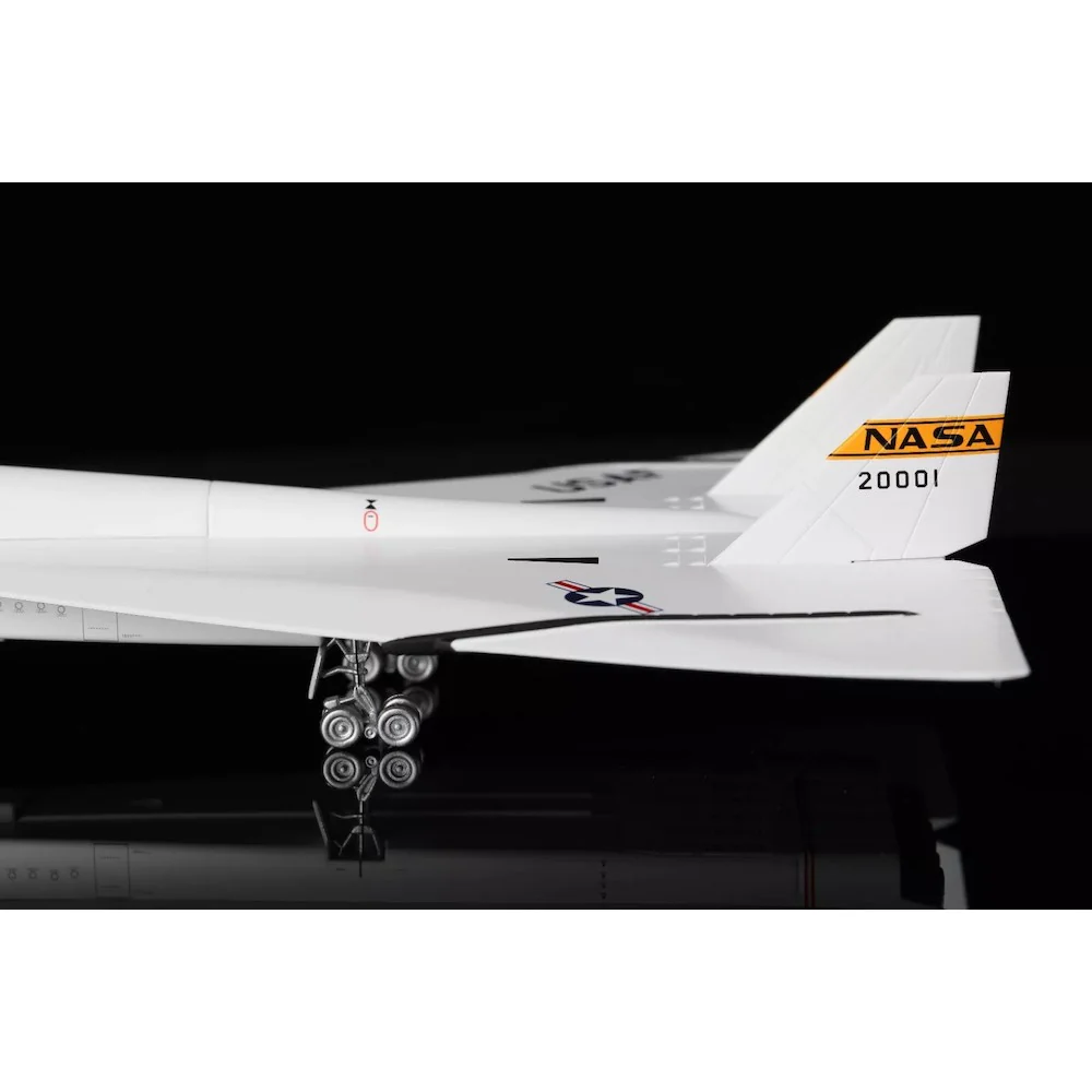 SQ Wings L2080 1/200 USAF North American XB-70 Valkerie 'NASA' - Image 13