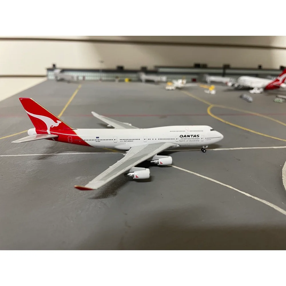 Star Jets SJQFA169 1/500 Qantas Boeing 747-400ER VH-OEF - Image 5