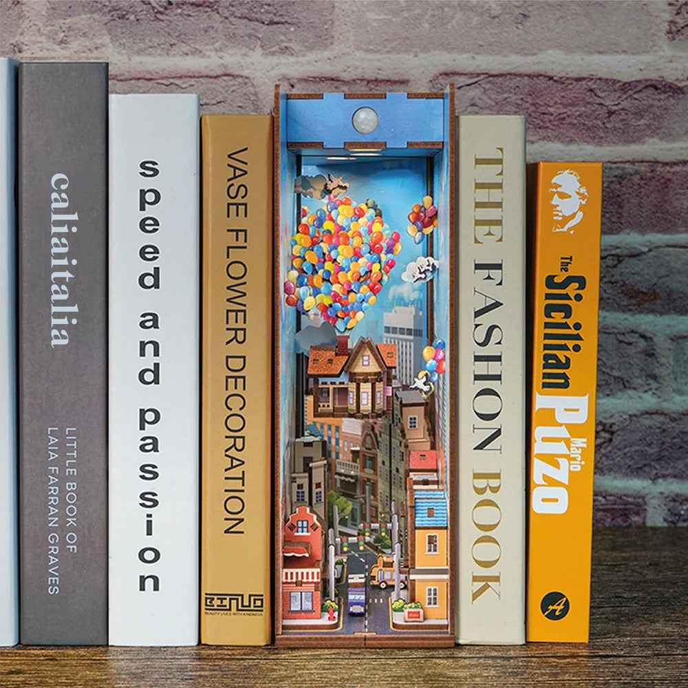 Tonecheer Travel With The Wind Book Nook - Image 8