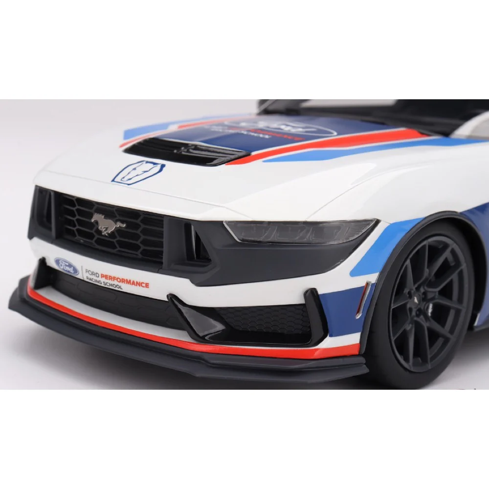 Topspeed 0657 1/18 Ford Mustang Dark Horse No.24 Ford Performance Racing School - Image 5