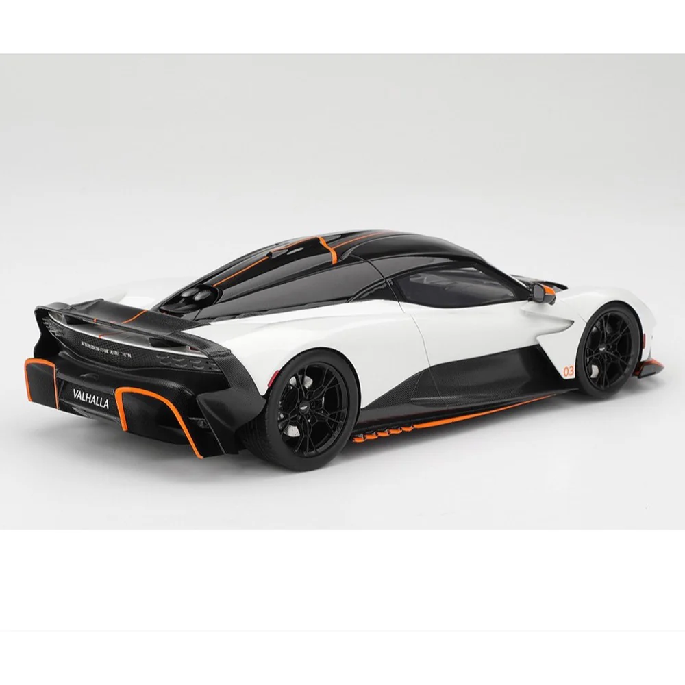 Topspeed 0711 1/18 Aston Martin Valhalla Lunar White - Image 2