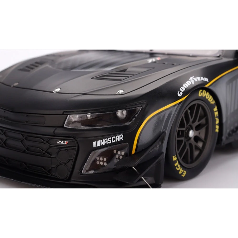Topspeed TS0559 1/18 NASCAR Next Gen Garage 56 Chevrolet Camaro ZL1 No.24 Hendrick Motorsports Test Car - Image 5