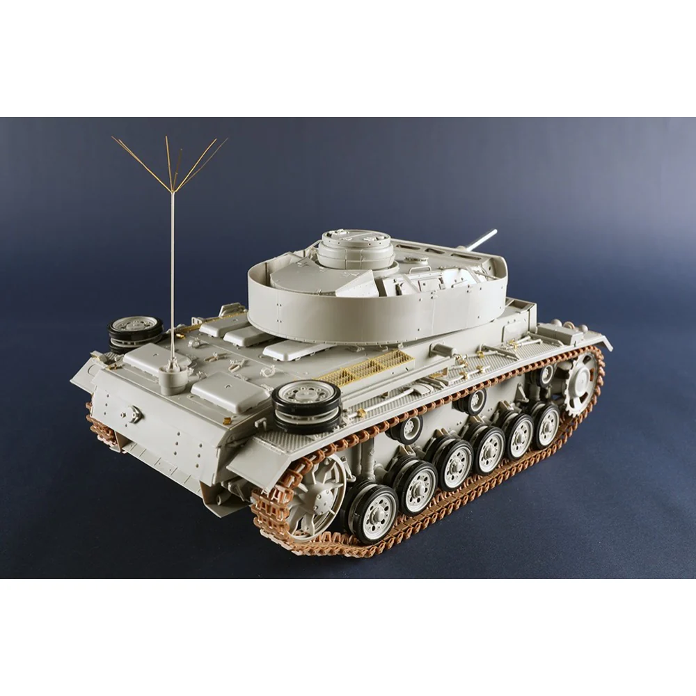Trumpeter 00955 1/16 Pz.Kpfw.III Ausf.J - Image 7
