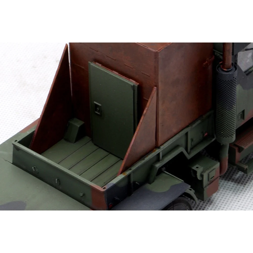 Trumpeter 01084 1/35 M915 Gun Truck - Image 5