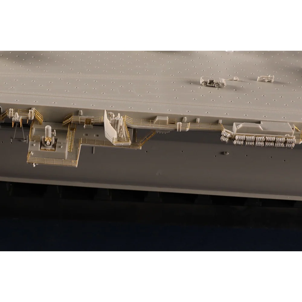 Trumpeter 05638 1/350 USS Gerald R.Ford CVN-78 - Image 6