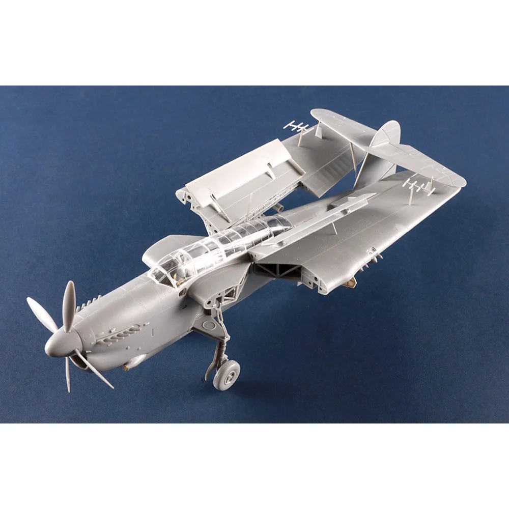 Trumpeter 05825 1/48 Royal Navy Fairey Barracuda Mk 11 Torpedo Bomber - Image 3