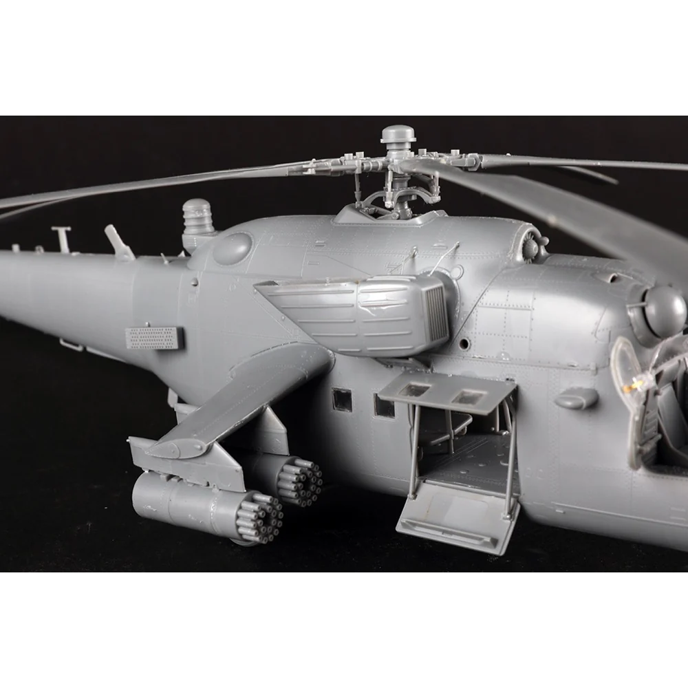 Trumpeter 05830 1/48 Russian Mi-35M Hind-E - Image 7
