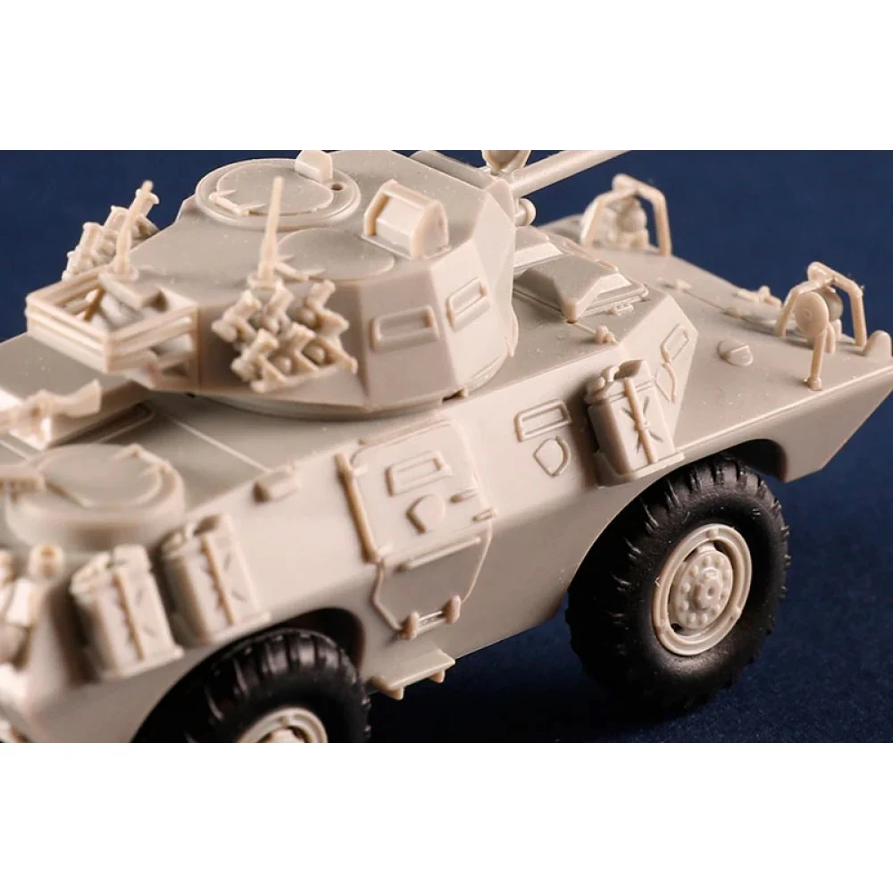 Trumpeter 07442 1/72 US LAV-150 APC 90mm Mecar Gun - Image 4