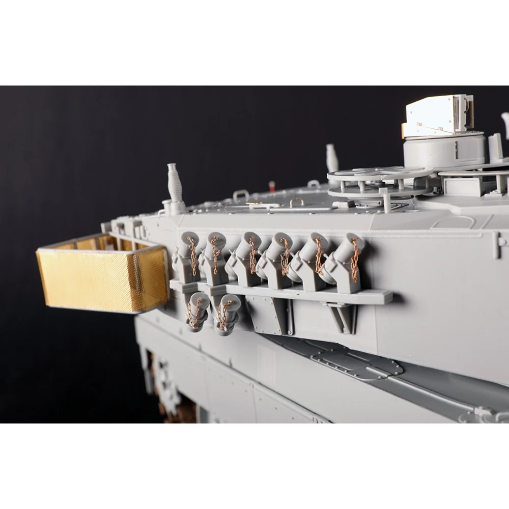 Trumpeter 1/16 German Leopard2A6 MBT Plastic Model Kit - Image 9