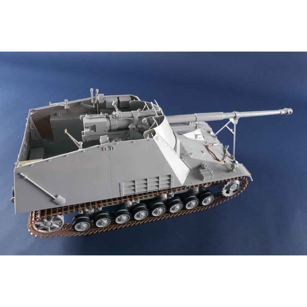 Trumpeter 1/16 German Sd.Kfz.164 Nashorn Plastic Model Kit - Image 3