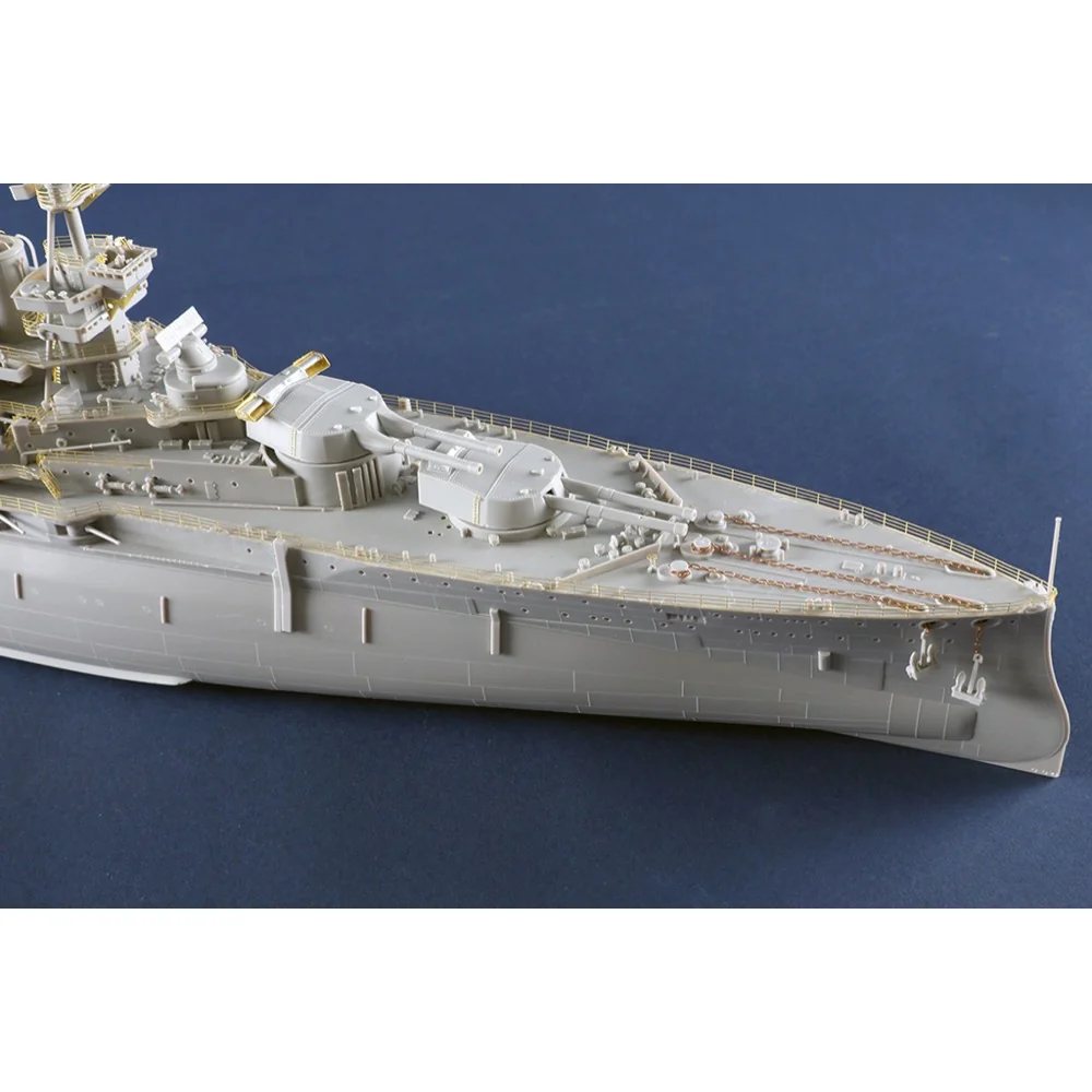 Trumpeter 1/350 HMS Royal Oak Plastic Model Kit - Image 6