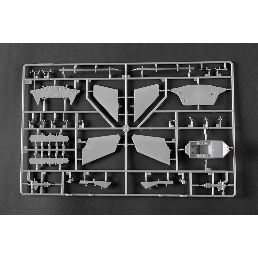 Trumpeter 1/48 Chinese J-20S Mighty Dragon Plastic Model Kit - Image 18