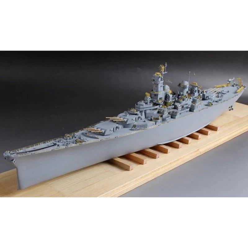 Very Fire 350909AD 1/350 USS Missouri Advanced Version - Image 9