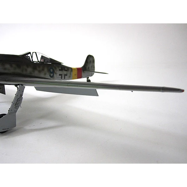 Zoukei Mura SWS02 1/32 Focke-Wulf Ta 152H-1 - Image 12